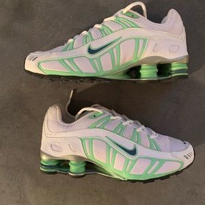 Nike Shox Gs “white/green”